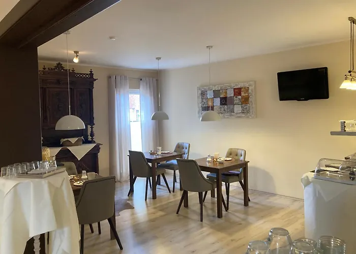 City Hotel Gifhorn 酒店 2*